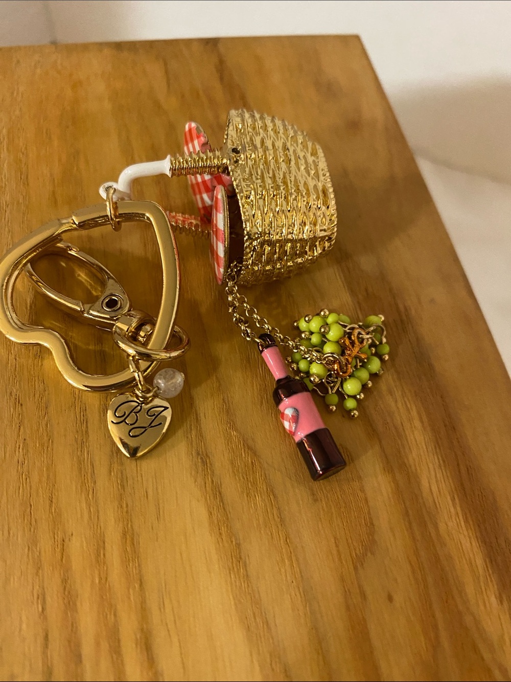 Gold Picnic Basket Keychain Bag Charm with Pink Wine Bottle and Lime Beads - Picture 5 of 9